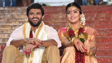 রাজকীয় আয়োজনে বিয়ে করলেন বিজয়-রাশমিকা